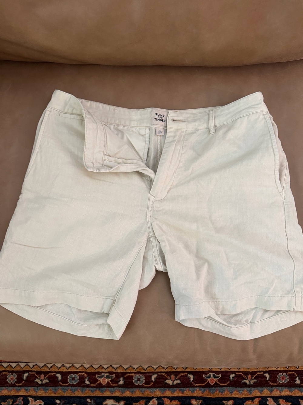 Flint and Tinder Men's Cream Flat-Front Linen Shorts
